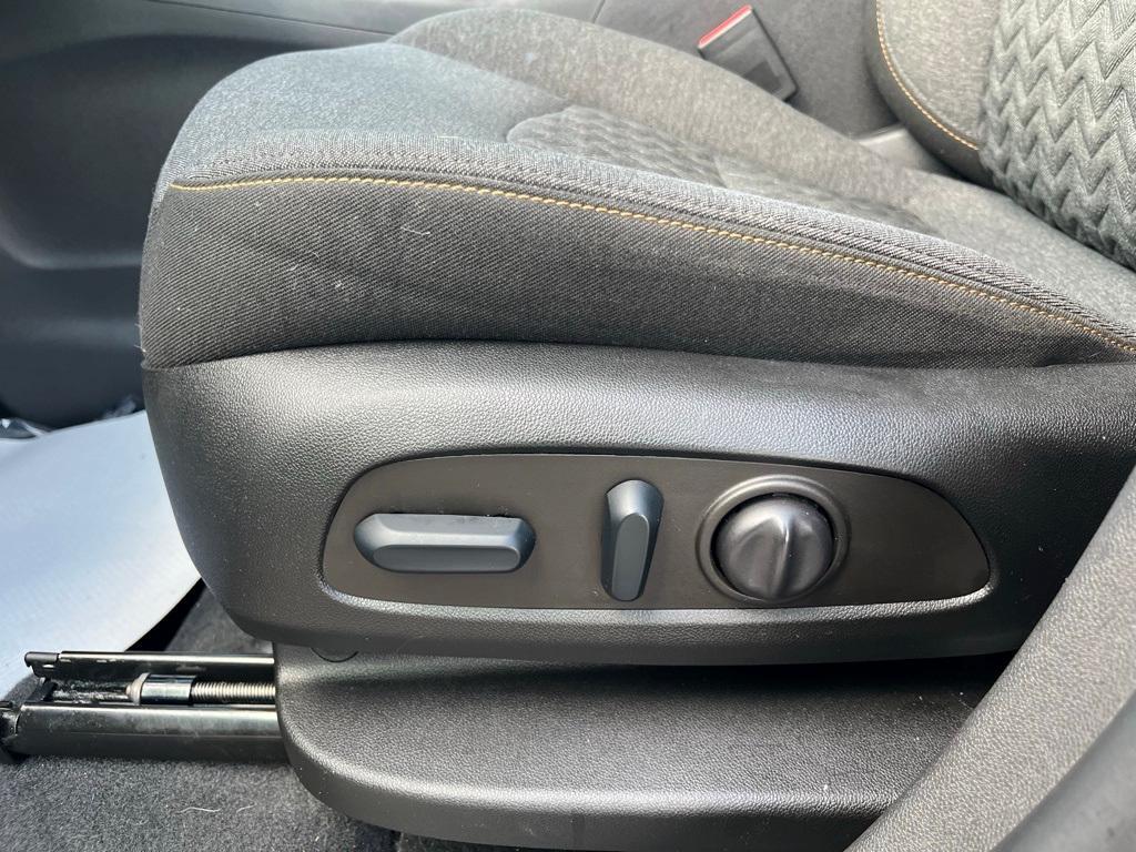 used 2022 Chevrolet Equinox car, priced at $22,900