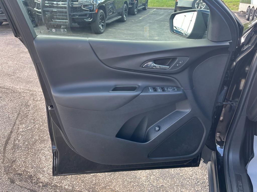 used 2022 Chevrolet Equinox car, priced at $22,900