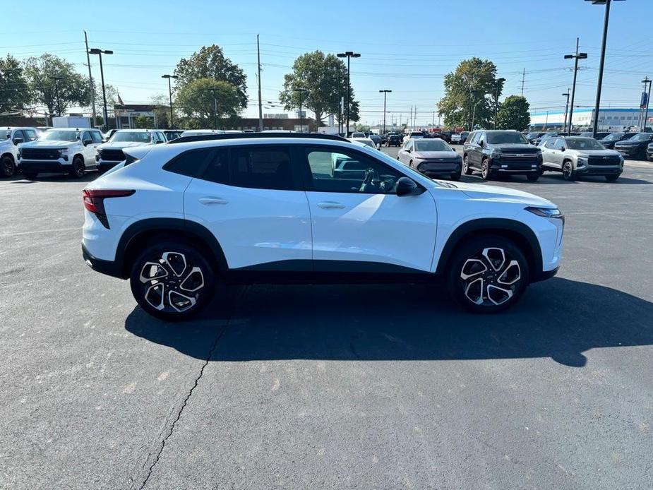 new 2025 Chevrolet Trax car