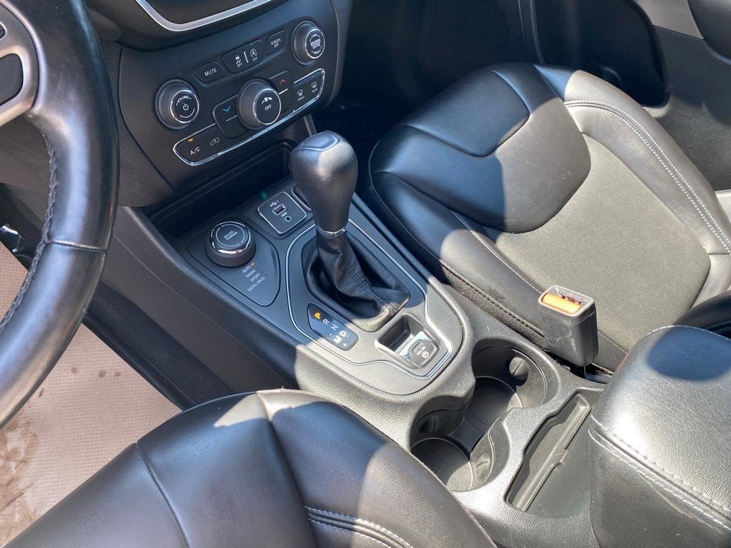 used 2020 Jeep Cherokee car, priced at $19,995