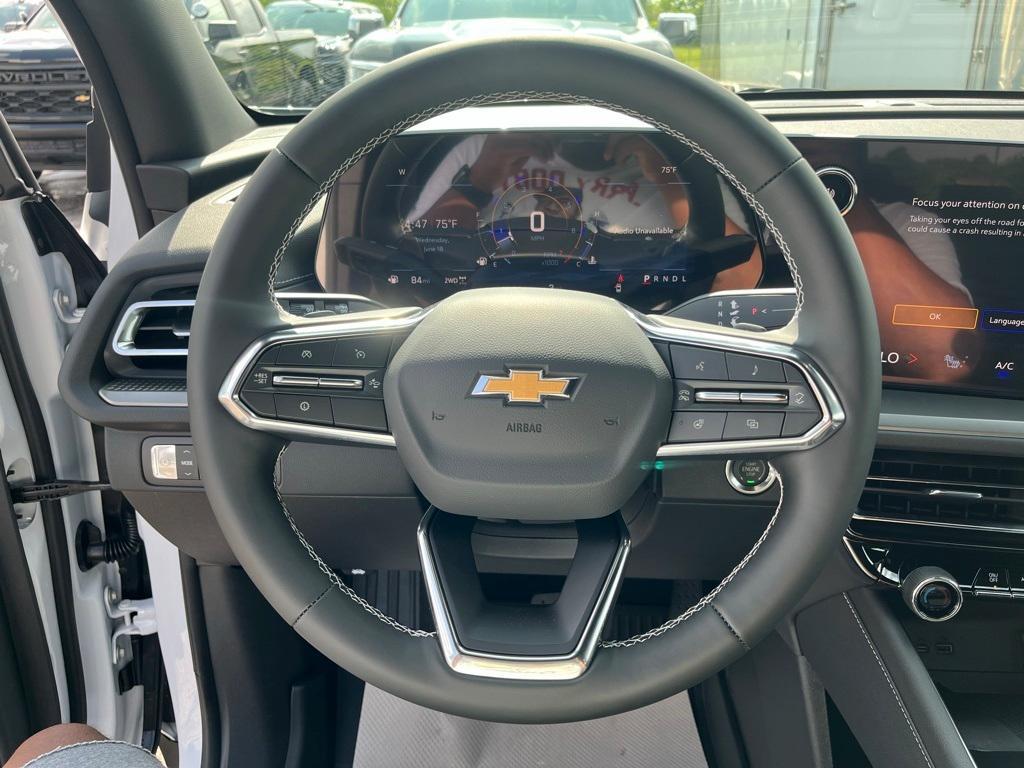 new 2025 Chevrolet Traverse car, priced at $44,560