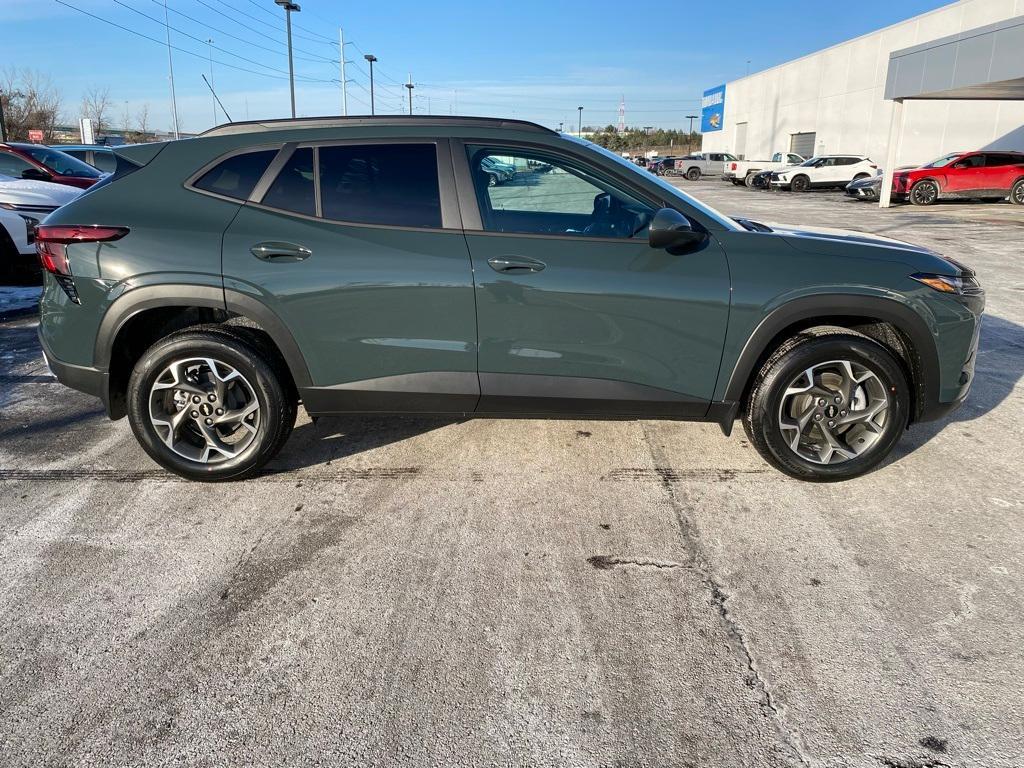 new 2025 Chevrolet Trax car, priced at $25,485