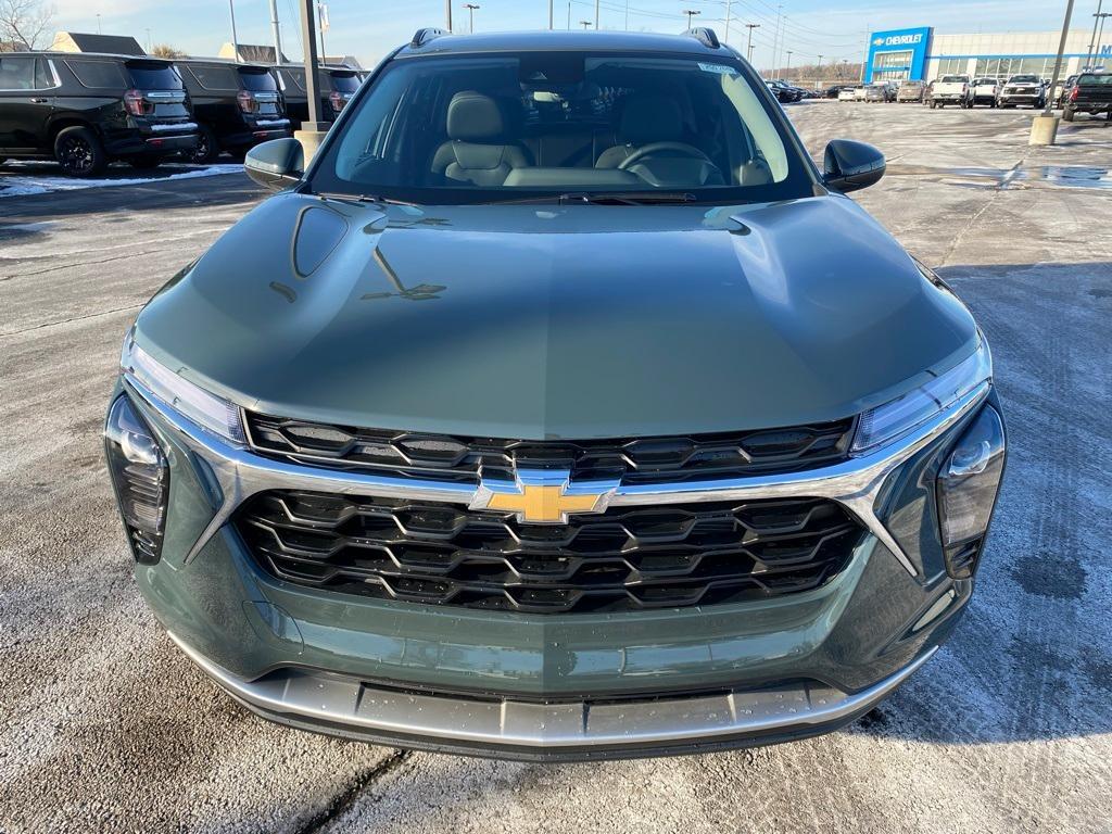 new 2025 Chevrolet Trax car, priced at $25,485