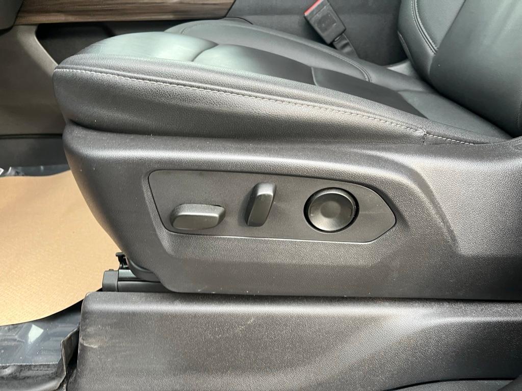 used 2024 Chevrolet Silverado 1500 car, priced at $46,724