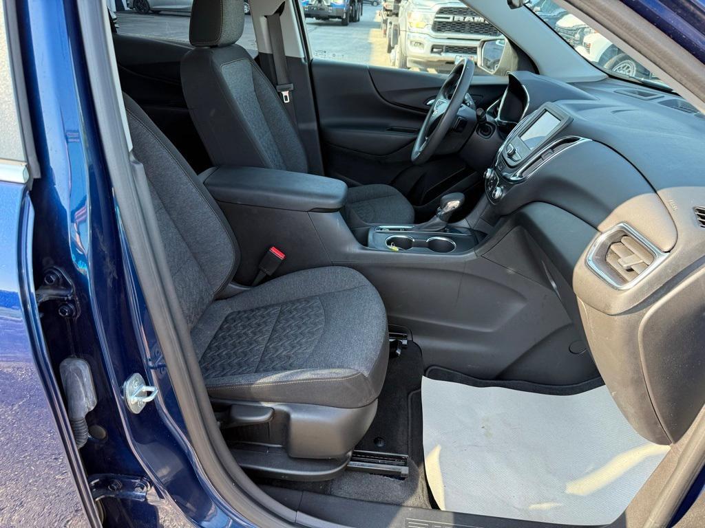 used 2022 Chevrolet Equinox car, priced at $22,870