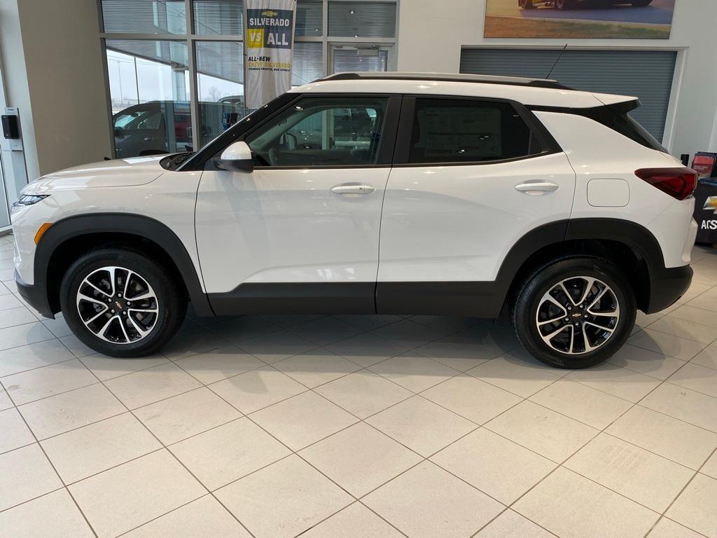 new 2025 Chevrolet TrailBlazer car, priced at $28,990