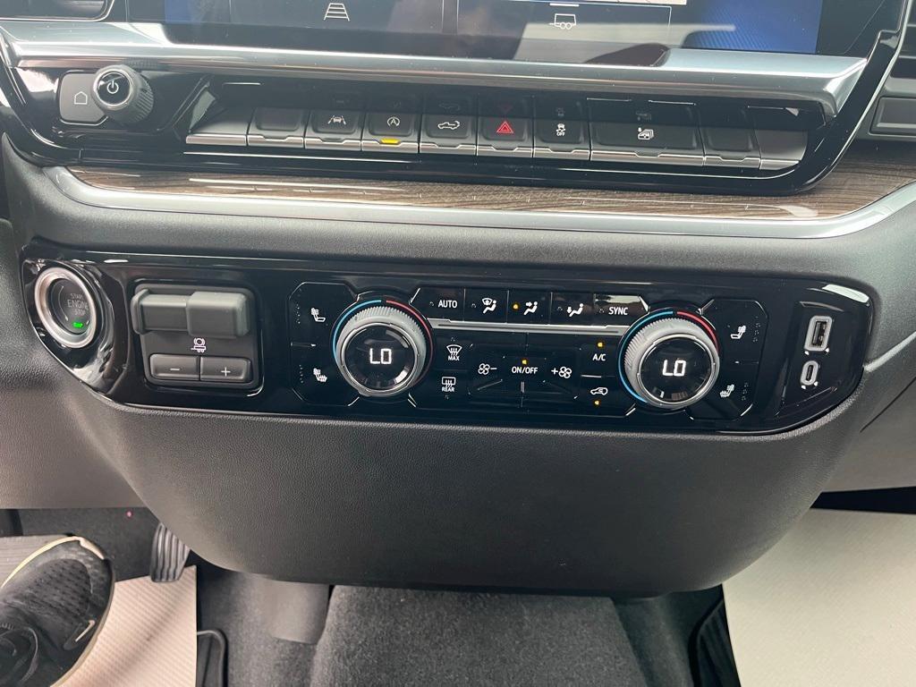 new 2025 Chevrolet Silverado 1500 car, priced at $50,995