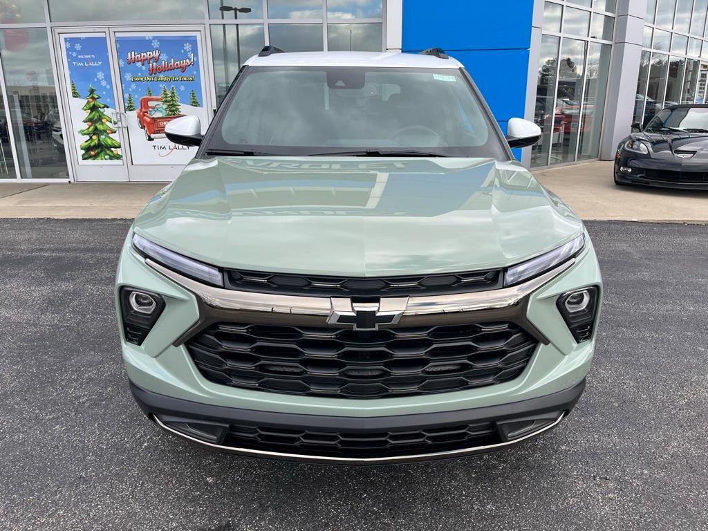 new 2025 Chevrolet TrailBlazer car, priced at $32,810