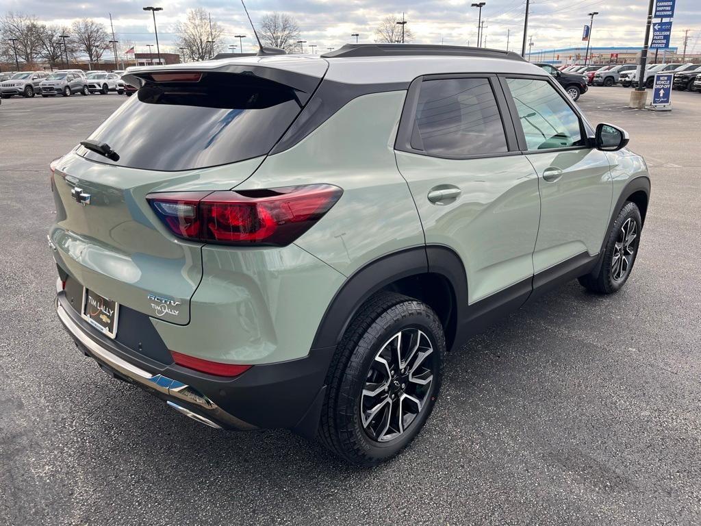 new 2025 Chevrolet TrailBlazer car, priced at $32,810