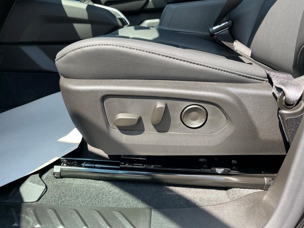 new 2026 Chevrolet Colorado car, priced at $44,685