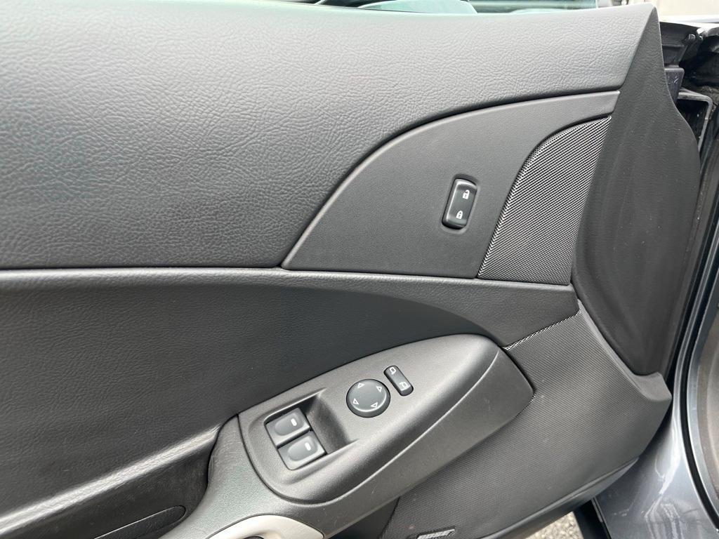 used 2013 Chevrolet Corvette car, priced at $25,000