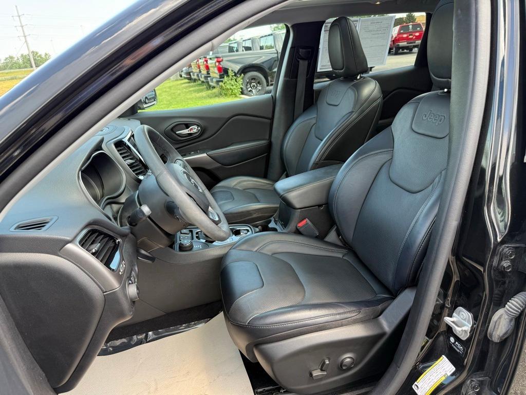 used 2022 Jeep Cherokee car, priced at $22,997