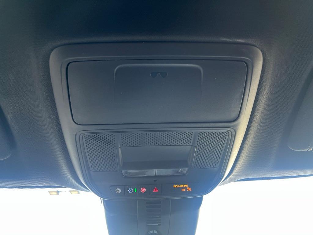 new 2025 Chevrolet Traverse car, priced at $43,990