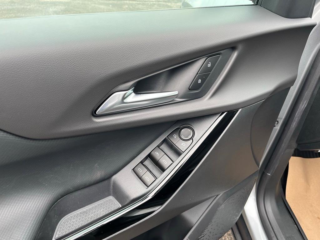 new 2026 Chevrolet Equinox car, priced at $32,820