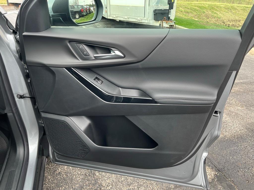 new 2026 Chevrolet Equinox car, priced at $32,820