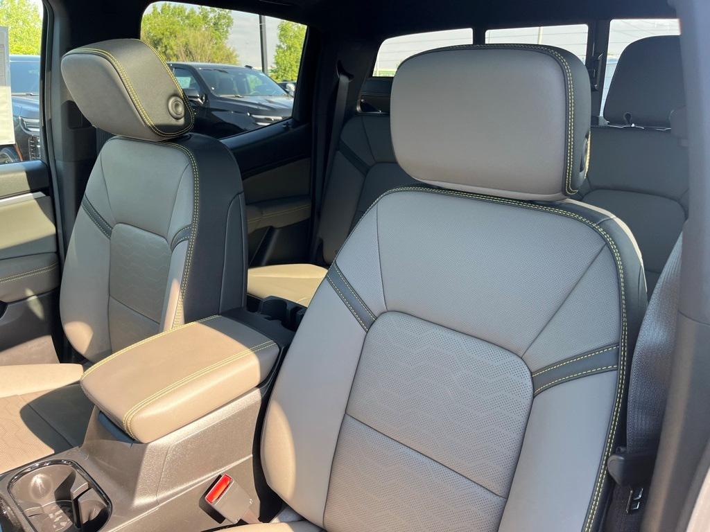 new 2025 Chevrolet Colorado car, priced at $52,990