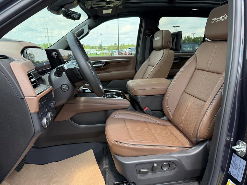 new 2025 Chevrolet Suburban car, priced at $92,995