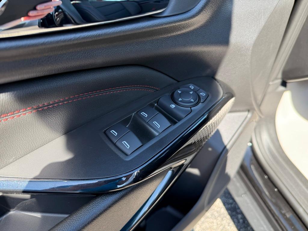 new 2025 Chevrolet Trax car, priced at $26,955