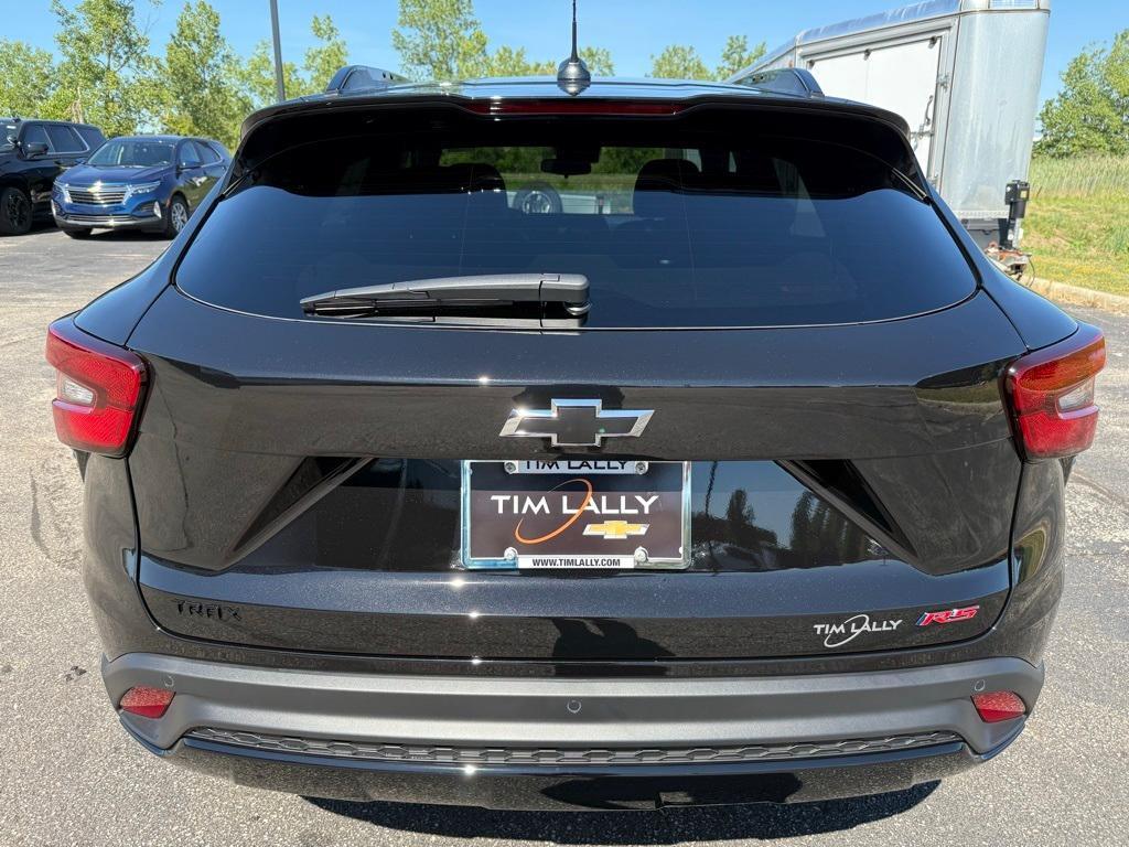 new 2025 Chevrolet Trax car, priced at $26,955