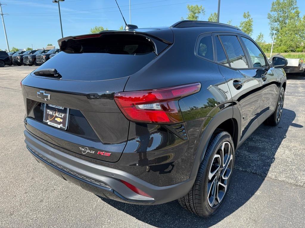 new 2025 Chevrolet Trax car, priced at $26,955