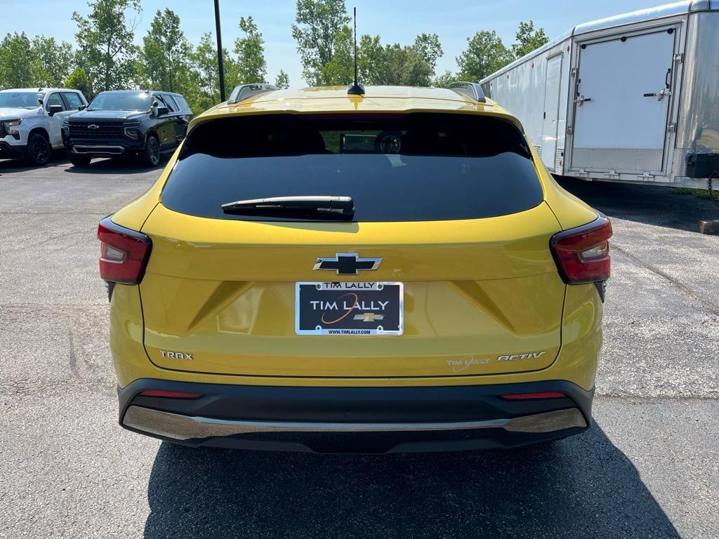 new 2025 Chevrolet Trax car, priced at $26,125