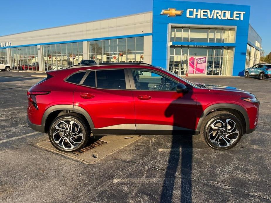 new 2025 Chevrolet Trax car, priced at $26,690