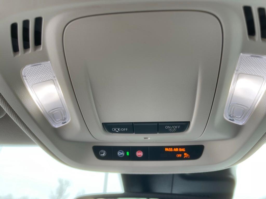 used 2023 Buick Envision car, priced at $27,500