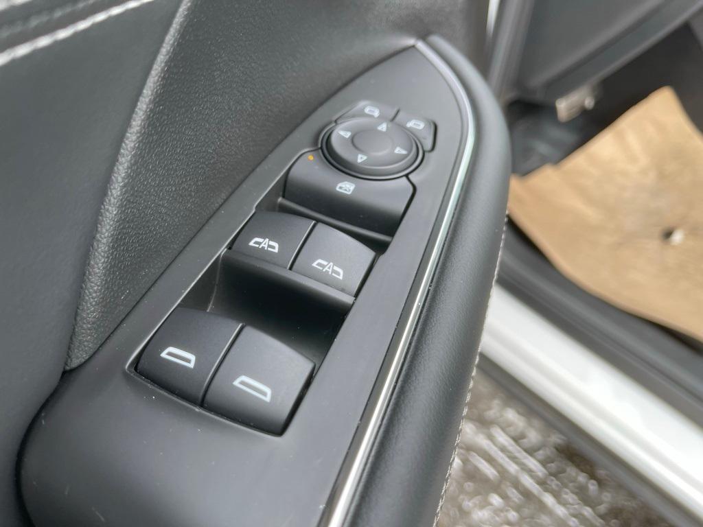 used 2023 Buick Envision car, priced at $27,500