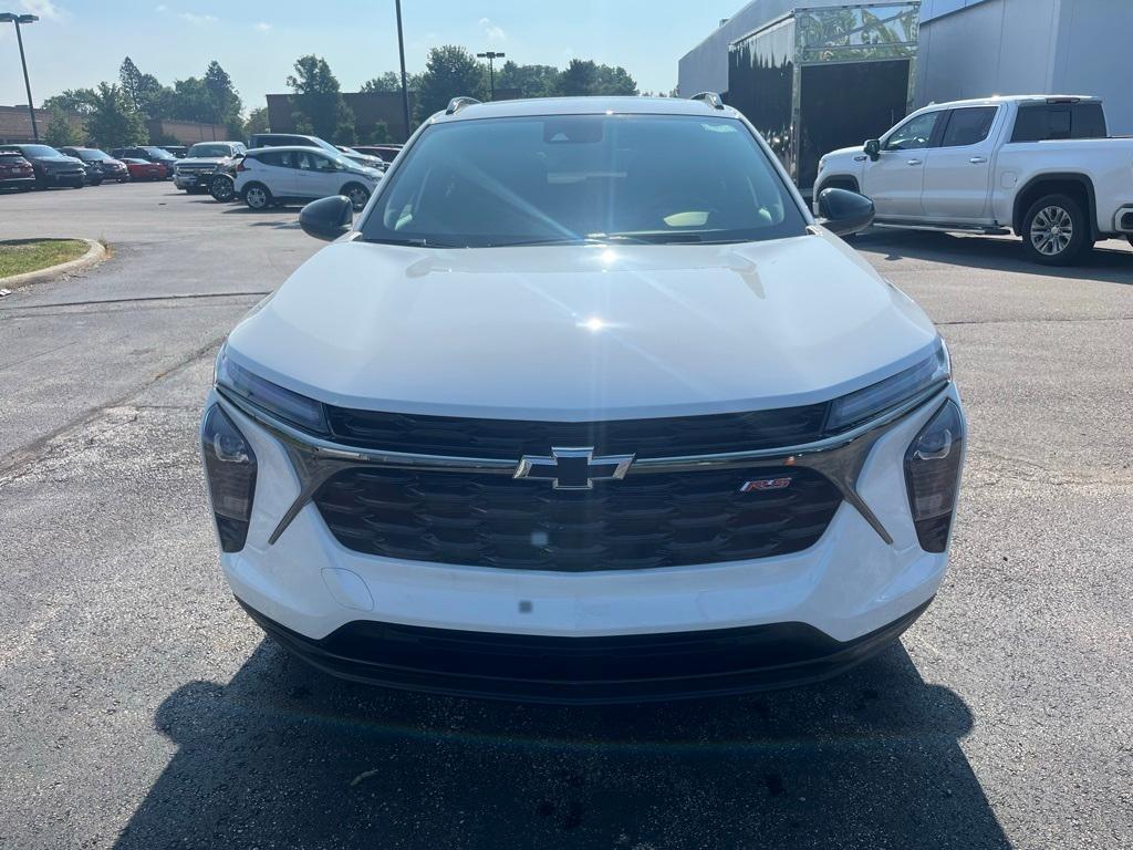 new 2025 Chevrolet Trax car, priced at $26,995