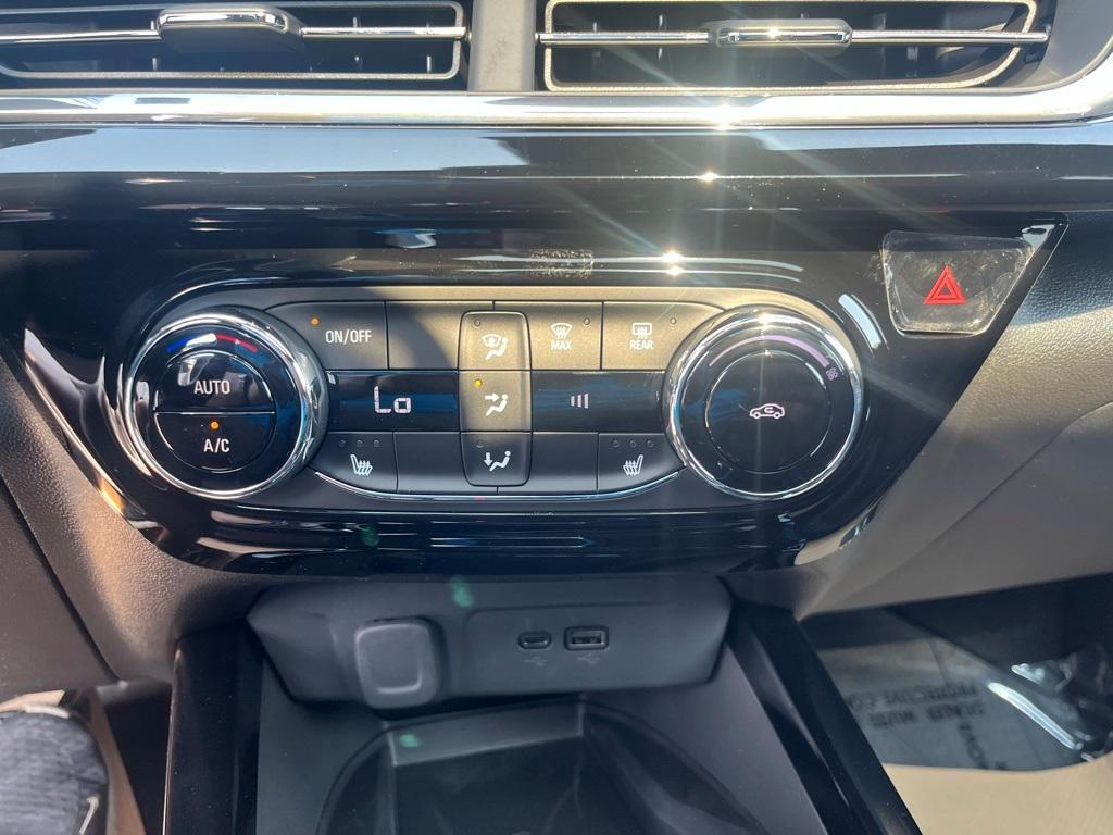new 2025 Chevrolet Trax car, priced at $26,995