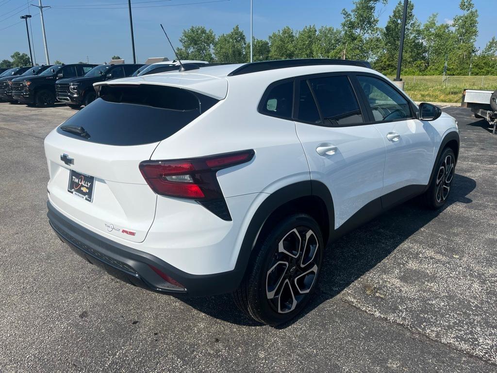 new 2025 Chevrolet Trax car, priced at $26,995