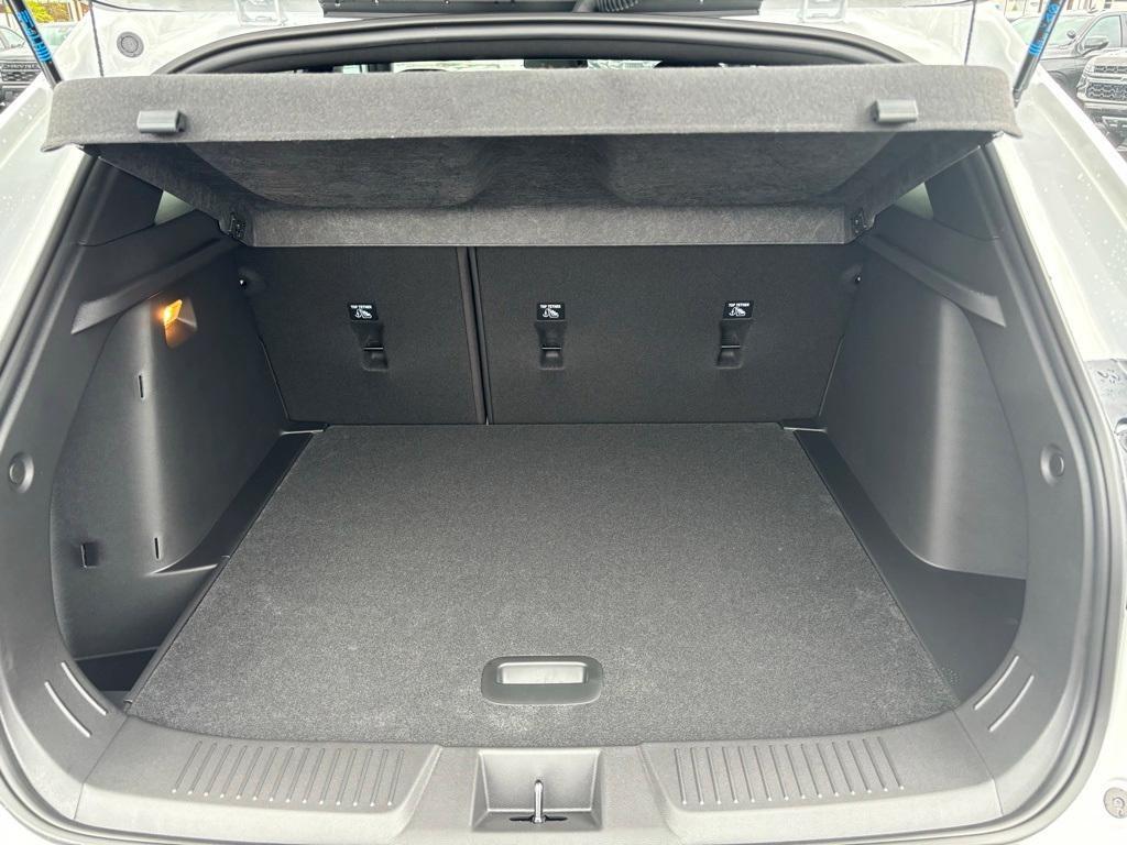 new 2025 Chevrolet Trax car, priced at $27,860