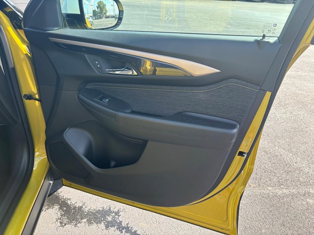 new 2025 Chevrolet TrailBlazer car, priced at $32,995