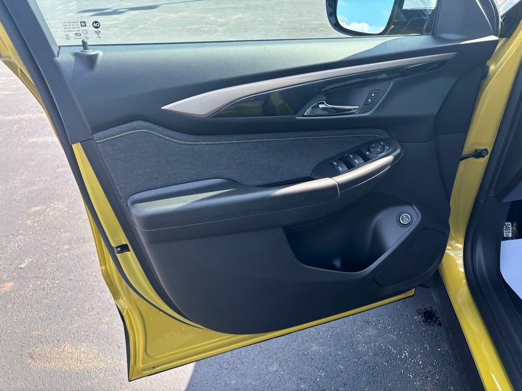 new 2025 Chevrolet TrailBlazer car, priced at $32,995