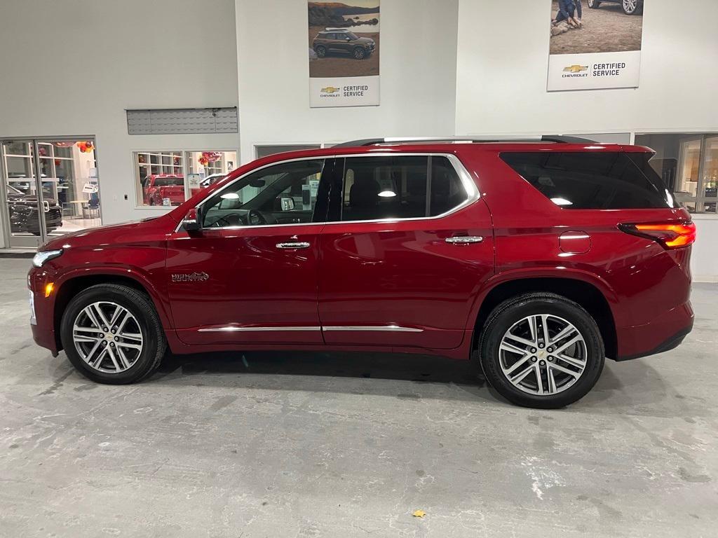 used 2023 Chevrolet Traverse car, priced at $43,999