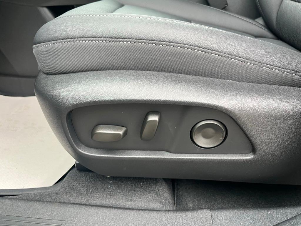 new 2026 Chevrolet Equinox car, priced at $34,870