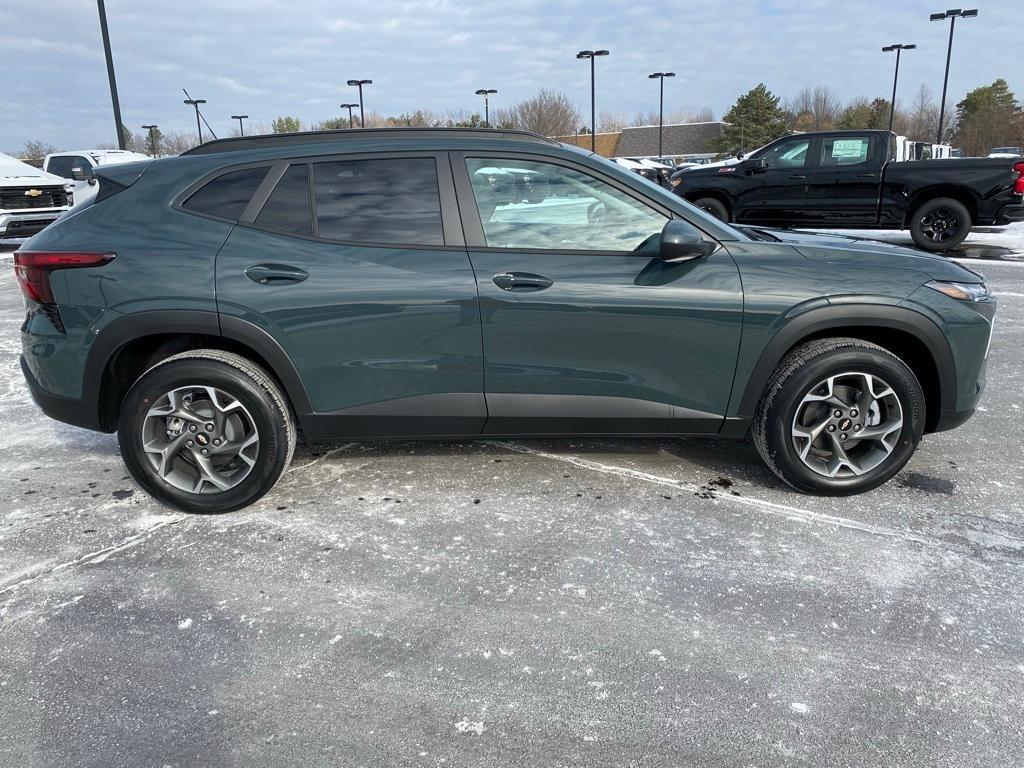 new 2025 Chevrolet Trax car, priced at $25,330