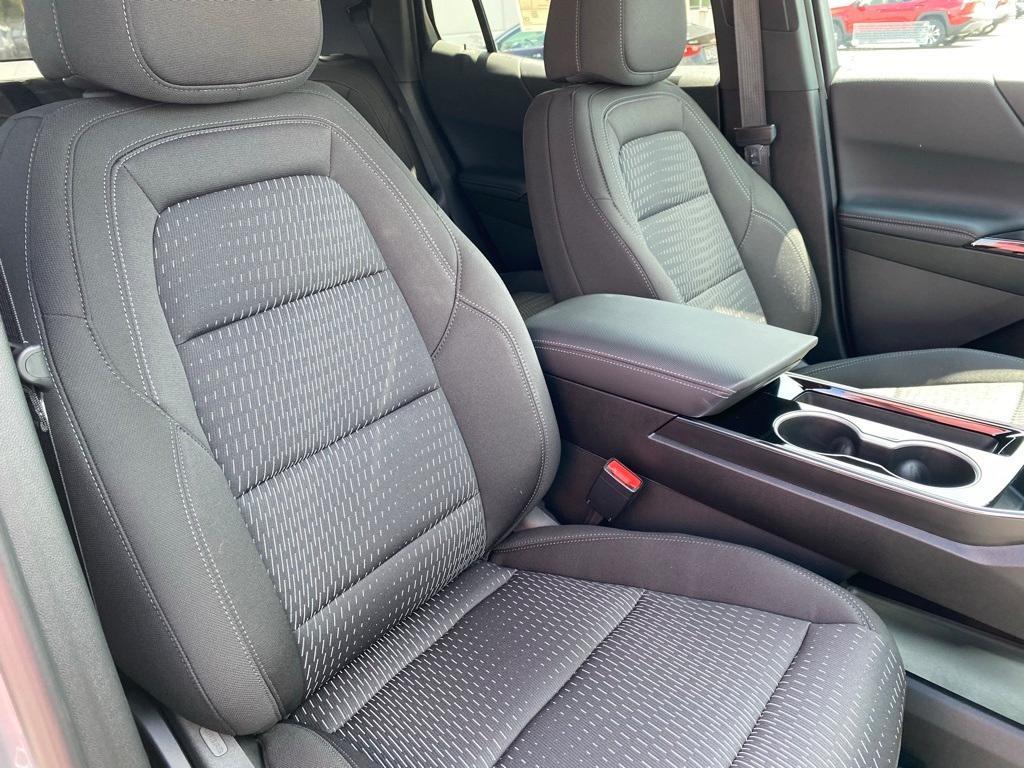 new 2025 Chevrolet Equinox car, priced at $32,245