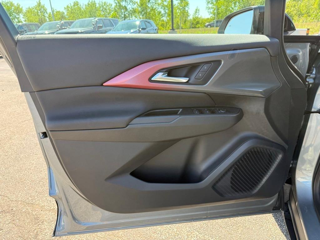new 2025 Chevrolet Equinox EV car, priced at $44,015