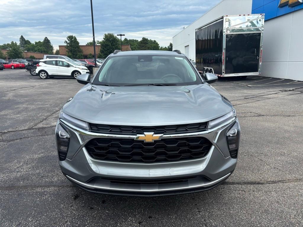 new 2025 Chevrolet Trax car, priced at $24,990