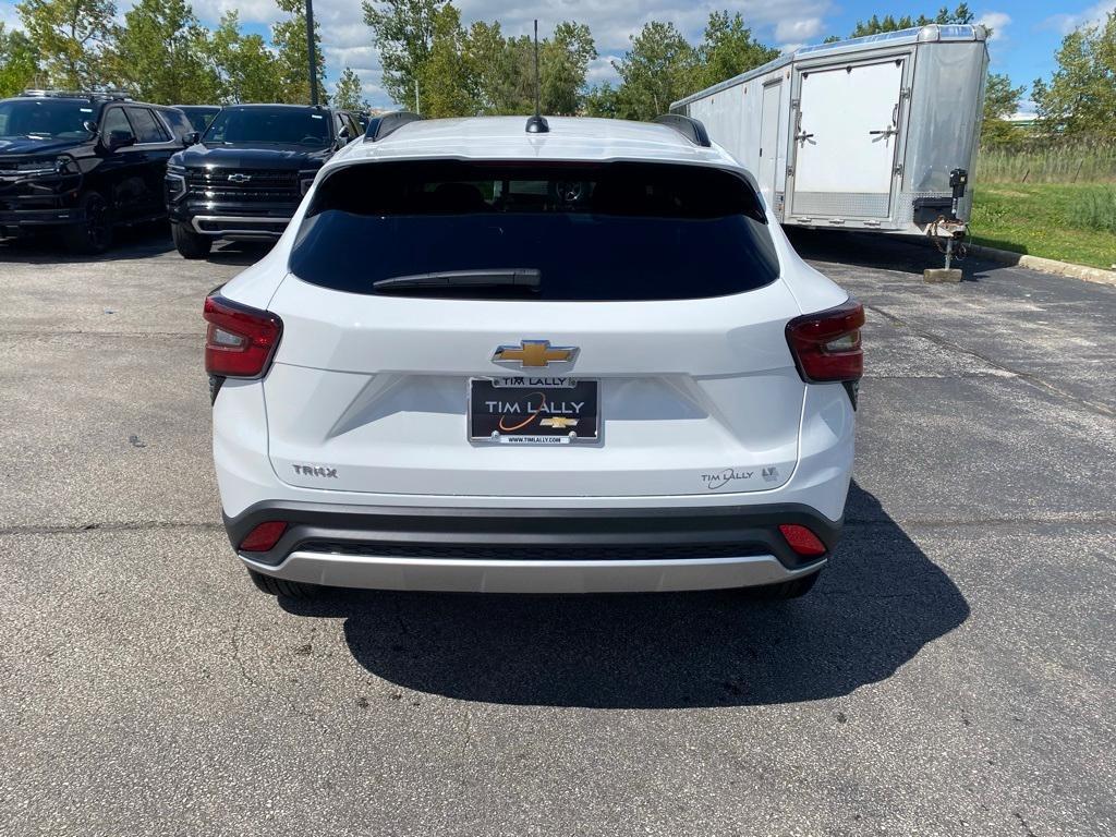 new 2025 Chevrolet Trax car, priced at $24,955
