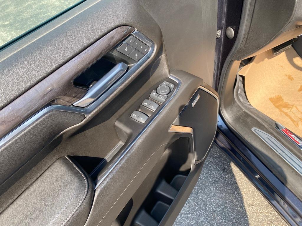 used 2022 Chevrolet Silverado 1500 car, priced at $35,000