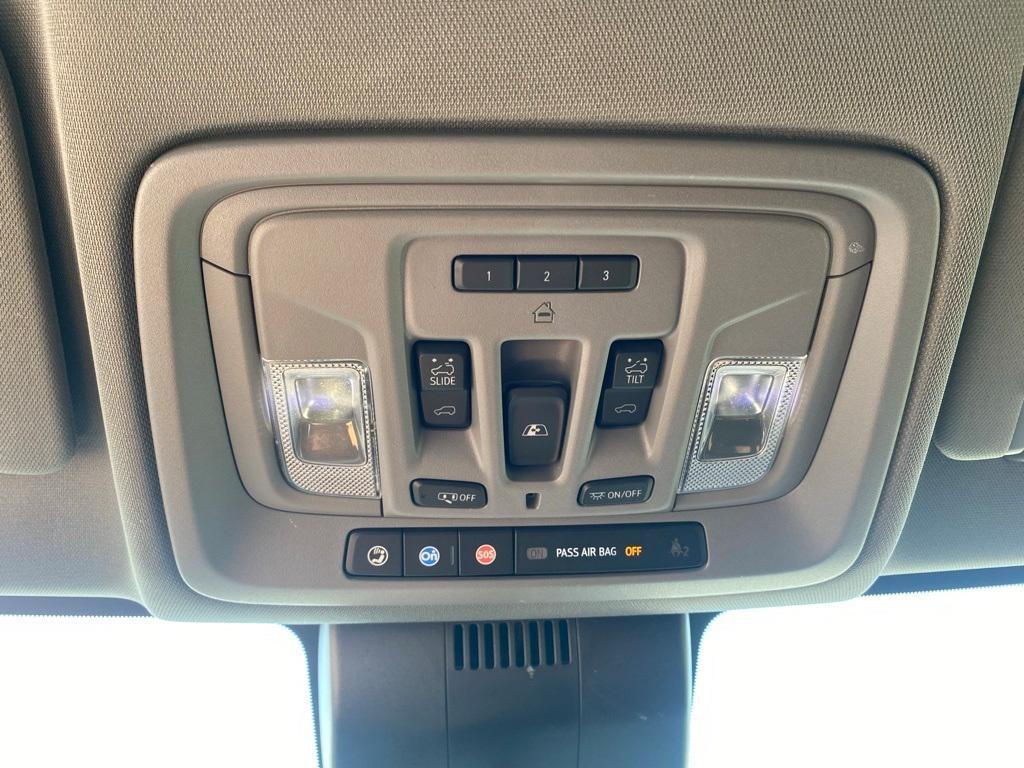 used 2022 Chevrolet Silverado 1500 car, priced at $35,000