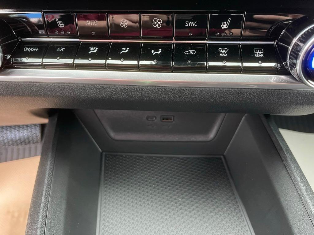 new 2026 Chevrolet Equinox car, priced at $35,365