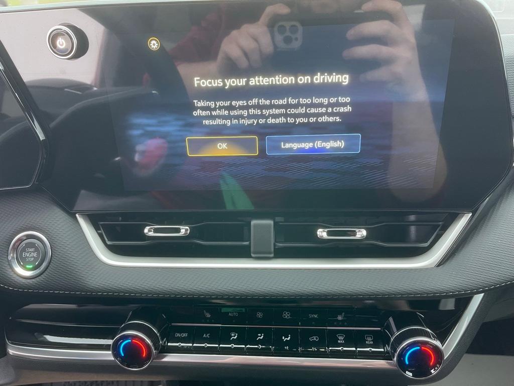 new 2026 Chevrolet Equinox car, priced at $35,365