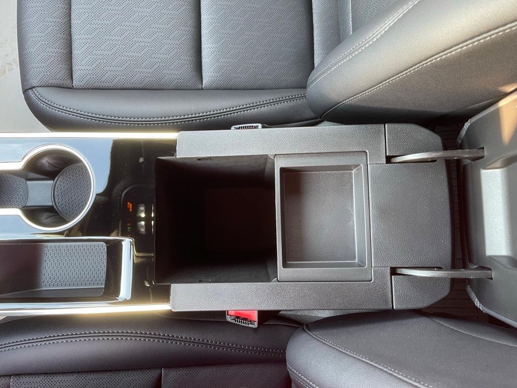 new 2026 Chevrolet Equinox car, priced at $32,870