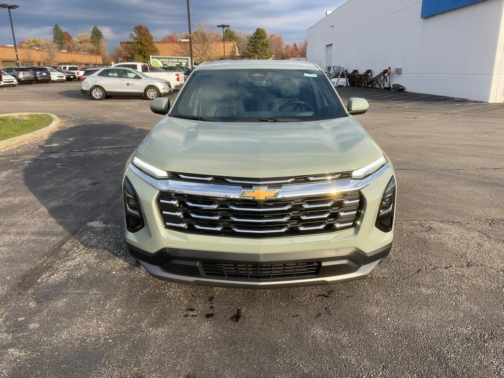 new 2026 Chevrolet Equinox car, priced at $32,870