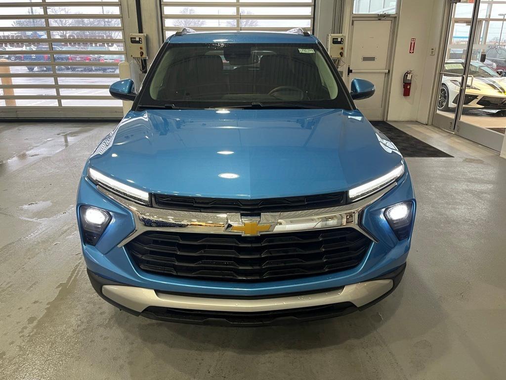 new 2025 Chevrolet TrailBlazer car, priced at $30,990