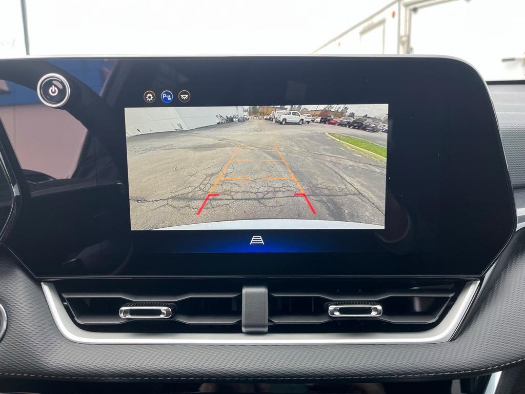 new 2026 Chevrolet Equinox car, priced at $30,495