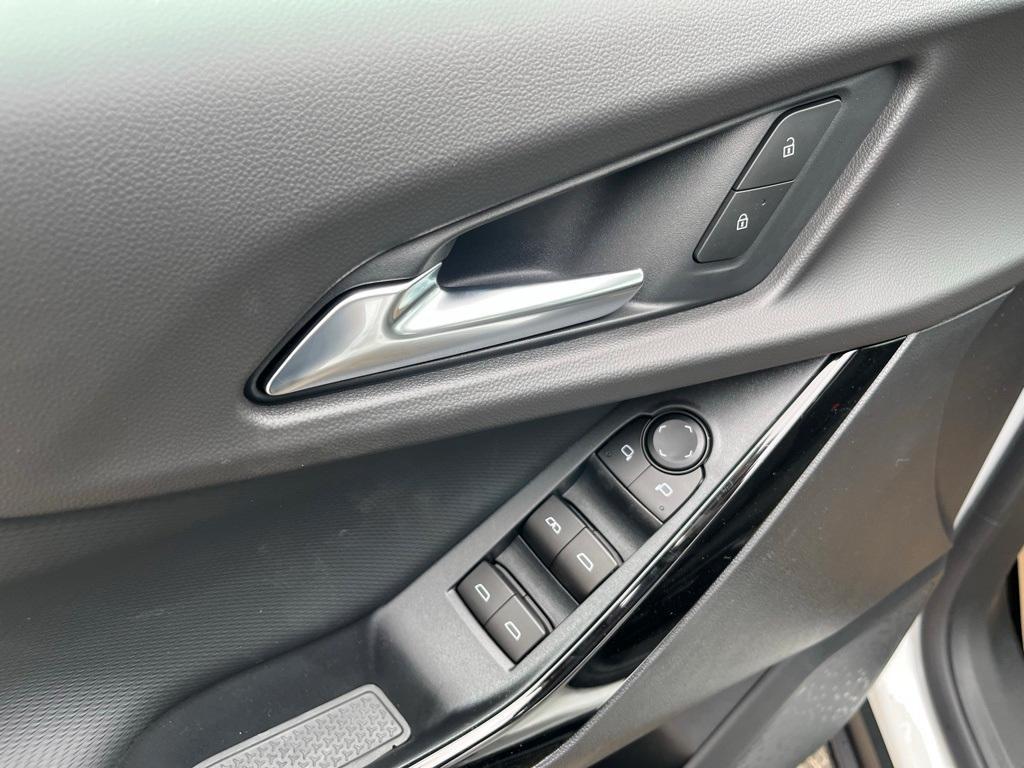 new 2026 Chevrolet Equinox car, priced at $30,495